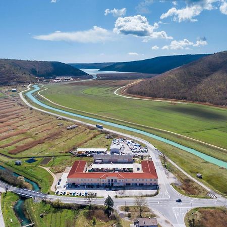 Apartman Ema 4+2 Koromačno Exteriér fotografie