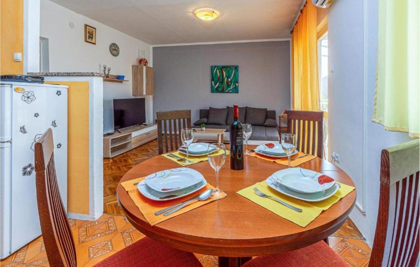 Apartman Ema 4+2 Koromačno Exteriér fotografie