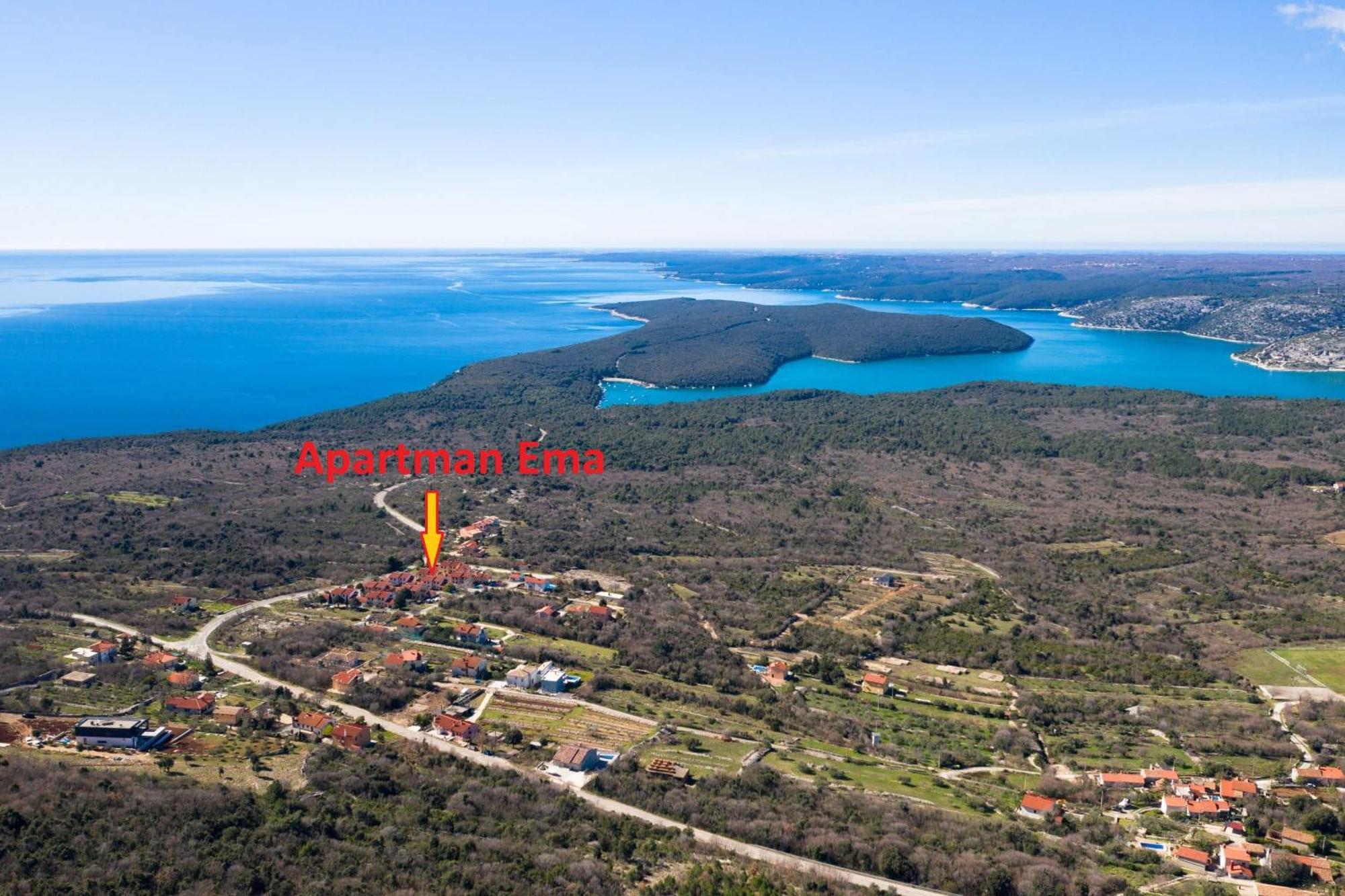 Apartman Ema 4+2 Koromačno Exteriér fotografie