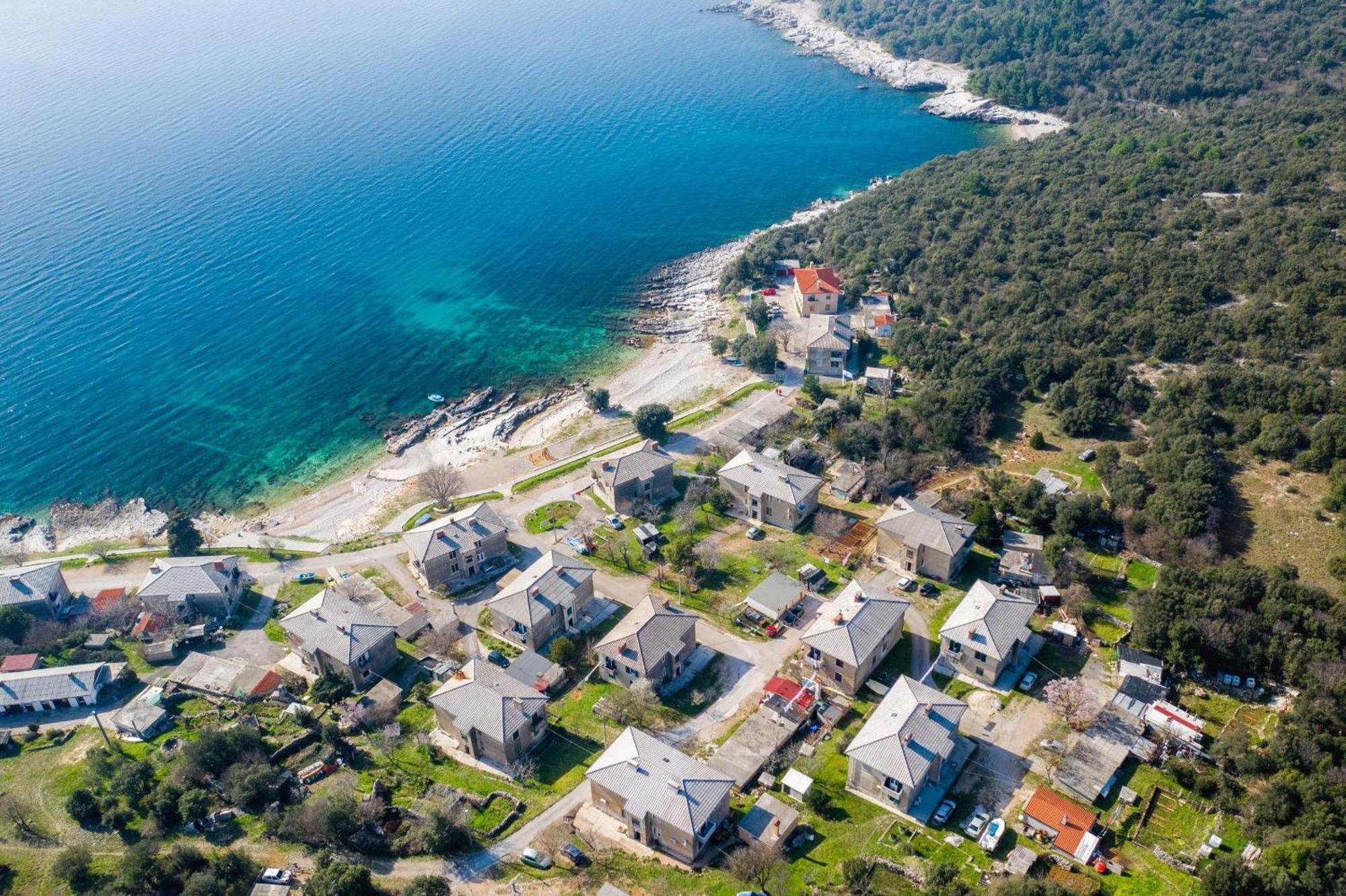 Apartman Ema 4+2 Koromačno Exteriér fotografie
