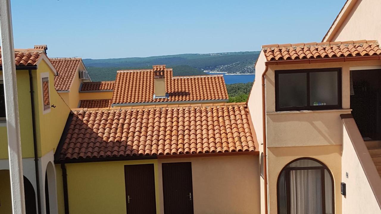 Apartman Ema 4+2 Koromačno Exteriér fotografie