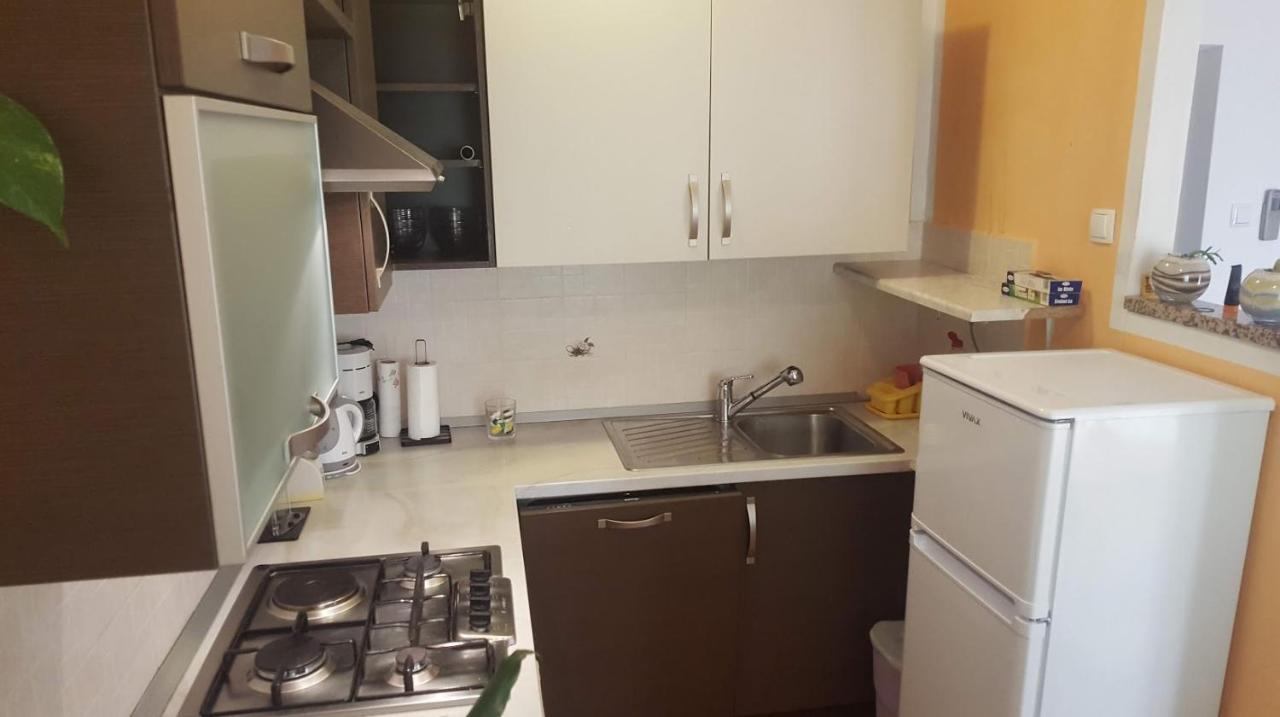 Apartman Ema 4+2 Koromačno Exteriér fotografie